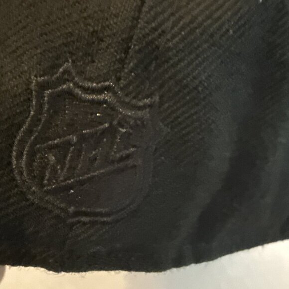 Edmonton Oilers NHL Official NewEra 59fifty Black and white Hat Wool Size 7 1/4 - Picture 3 of 9